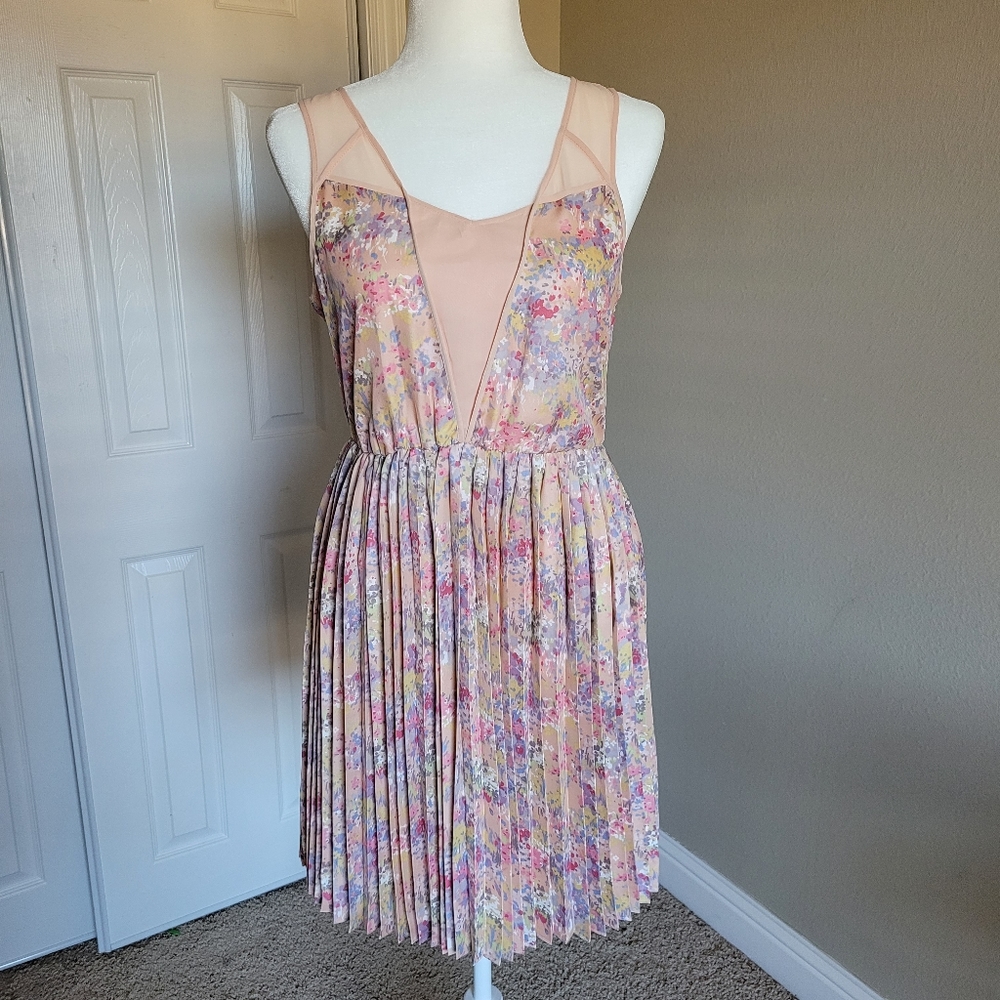 Lauren Conrad Floral dress / Size 8